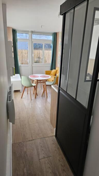 Apartamento Nid Douillet En Suisse Normande Thury-Harcourt-le-Hom Exterior foto